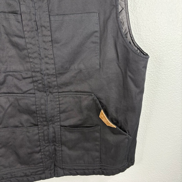 EDTREK Waterproof Concealed Carry Vest w/ 10 Pockets - Picture 6 of 16